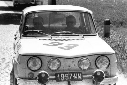 Ryszard Nowicki i Marian Bień – Renault 8 Gordini.